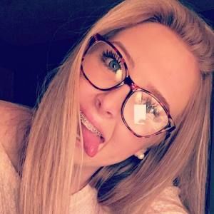 Meet your Posher, Lacee